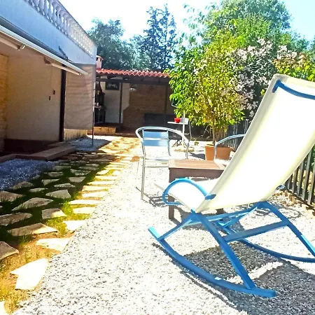 Geralis Apartman *