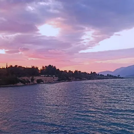 Geralis Apartament *