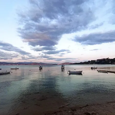 Apartament Geralis Chalkís