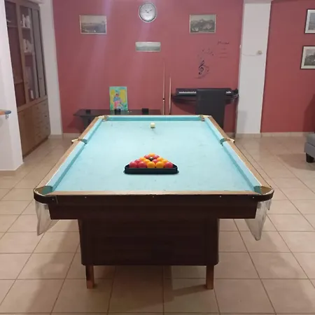 Geralis Apartament Chalkís